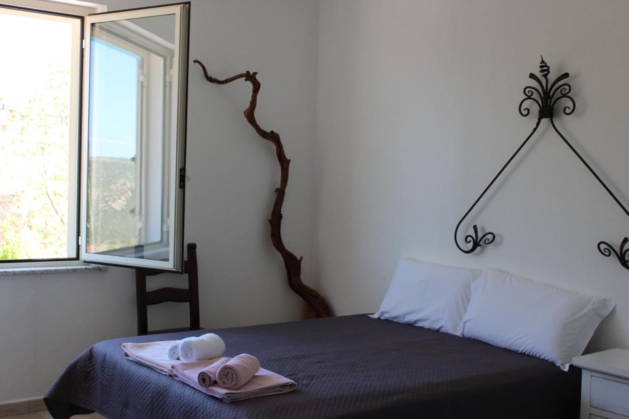 Bed And Breakfast Murales オルゴーゾロ エクステリア 写真