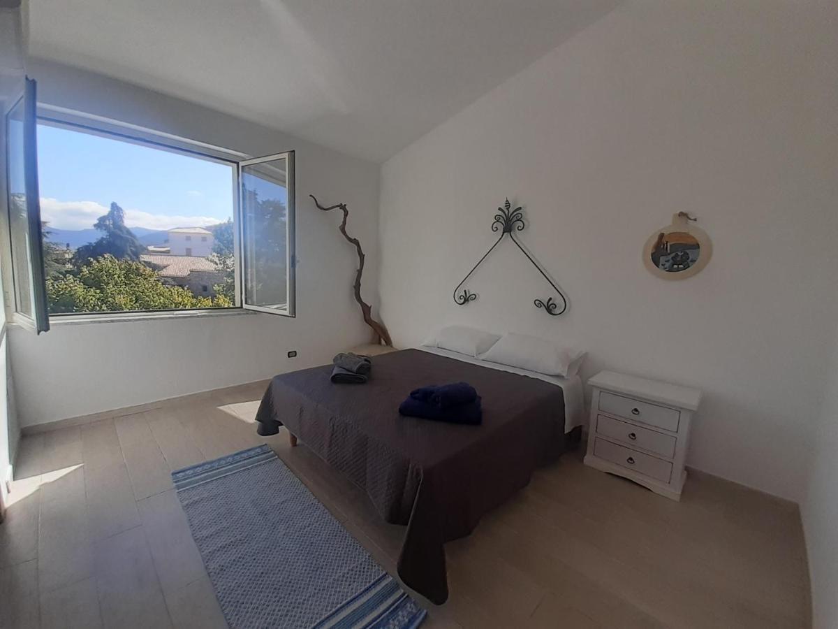 Bed And Breakfast Murales オルゴーゾロ エクステリア 写真