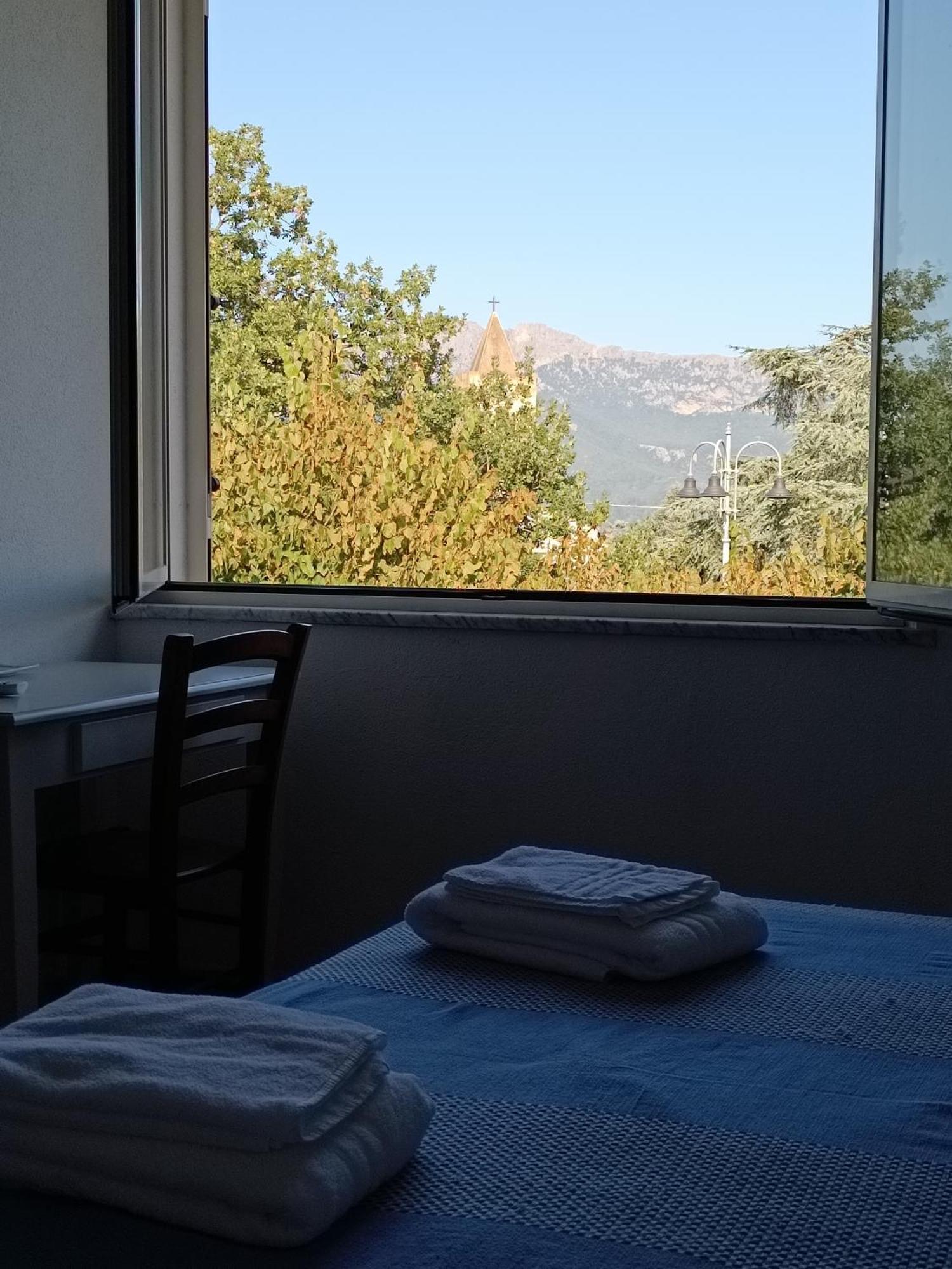 Bed And Breakfast Murales オルゴーゾロ エクステリア 写真