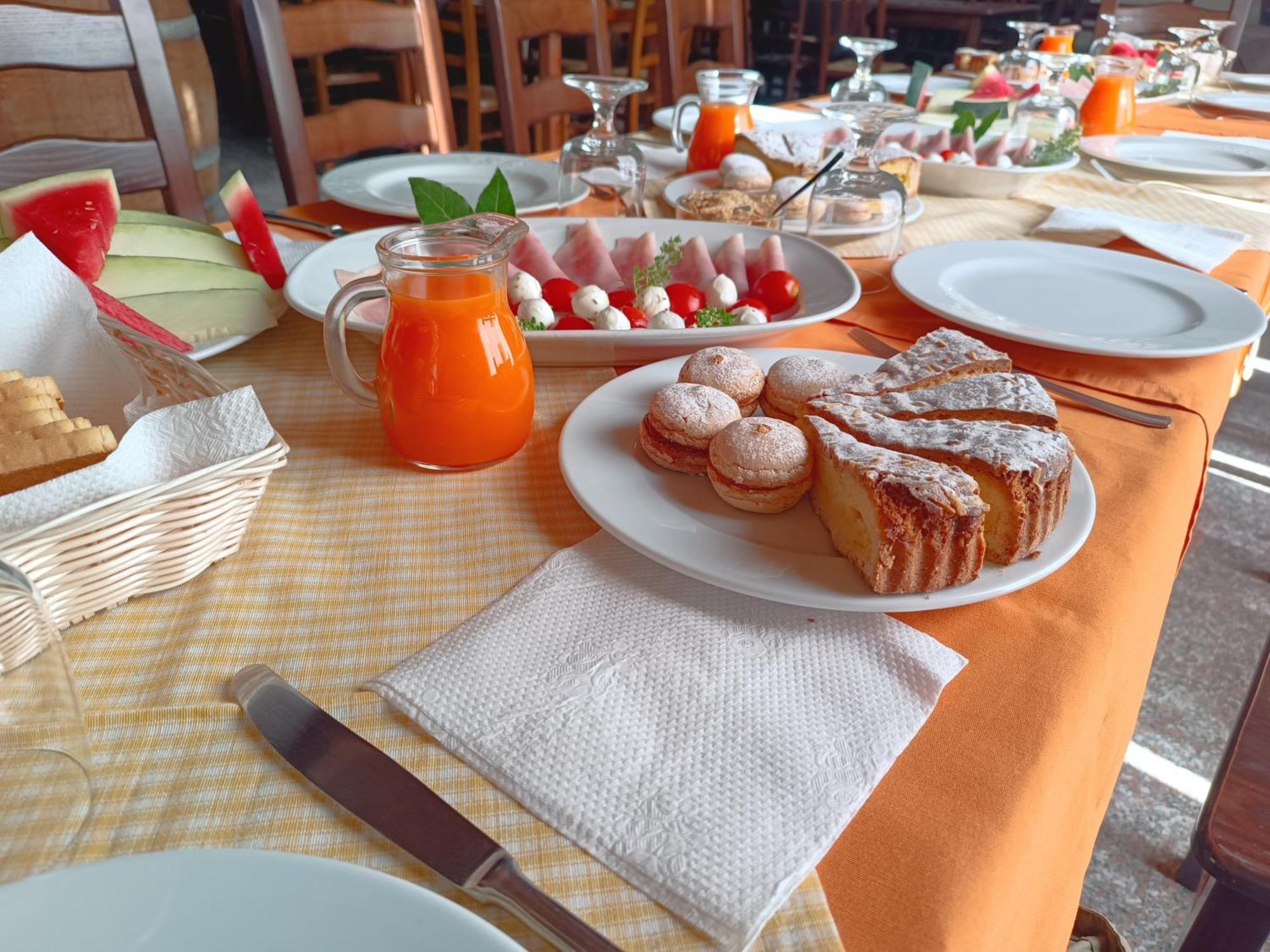 Bed And Breakfast Murales オルゴーゾロ エクステリア 写真
